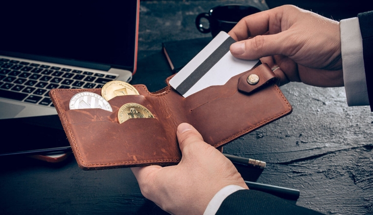 Bitcoin'e olan ilgi 12 ayın zirvesinde! Değeri düşüyor ama araştırmalar artıyor! Dev kriptoda neler oluyor? 