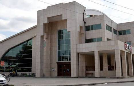 Sakarya'da secde eden insan görünümünde cami yapıldı!