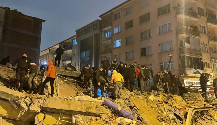 Depremler sonrasında yer kabuğu 7.3 metre kaydı! AFAD dan çığ uyarısı da geldi!