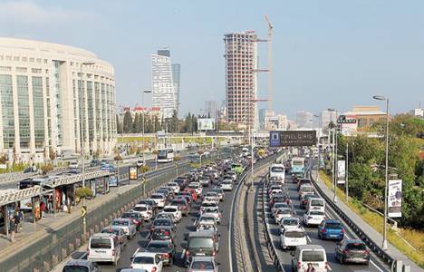 İstanbul'daki trafiğin nedeni plansız yapılaşma mı?