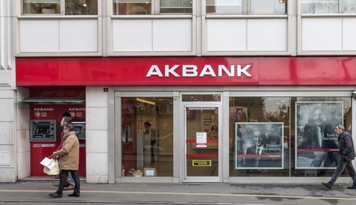 Milyonlarca kişi bu haberi bekliyordu! Emeklilerin yüzünü güldürecek haber Akbank tan geldi! 