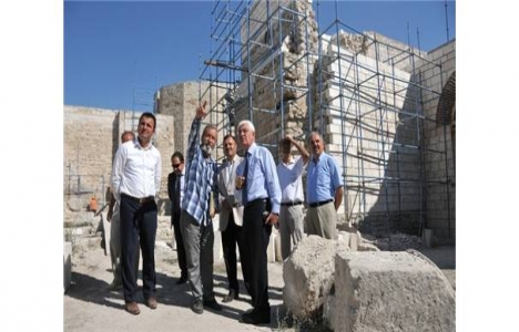 Karaman Kalesi'nin restorasyonu 2016'da tamamlanacak!