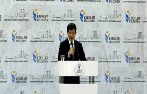 Ahmet Davuroğlu, Esenler'deki Geleceğin Şehirleri Sempozyumu'na katıldı!