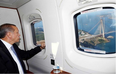 Cumhurbaşkanı Erdoğan dev projelerin inşaatını havadan inceledi!