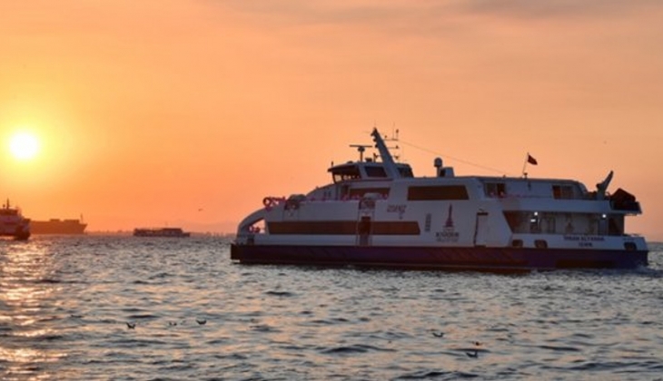 İzmir Feribot Ücretlerine Yeni Zamlar: Otomobil Geçişi 80 TL!