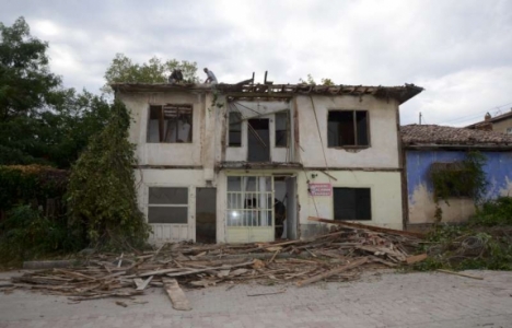 Suluova'daki metruk binalar yıkılıyor!