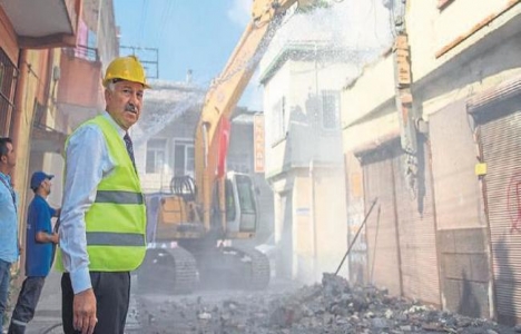 Adana Kent Meydanı için ilk kazma vuruldu!