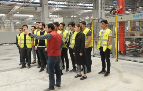 Seramiksan, Celal Bayar Üniversitesi'ni fabrikasında ağırladı!