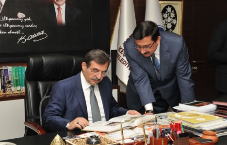 İdris Güllüce'den Mustafa Ak'a ziyaret!