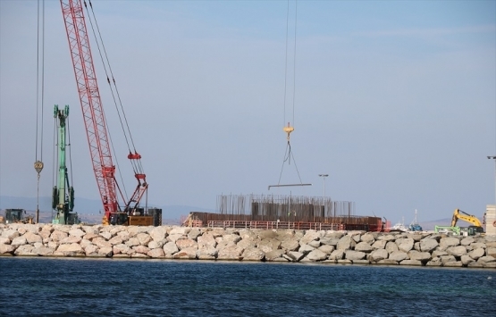 1915 Çanakkale Köprüsü ayaklarının bağ kirişleri monte ediliyor!