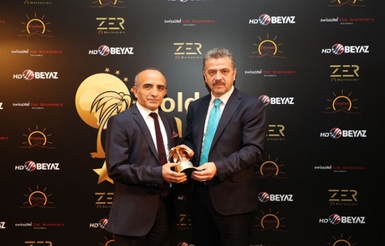 Yılın Yatırımcısı Ödülü Plevne Konutları na imza atan Oktay Öz ün!