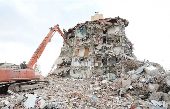 İzmirli depremzedelerin kredi ve kira yardımı mağduriyeti!