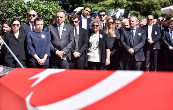 Şarık Tara son yolculuğuna uğurlanıyor!