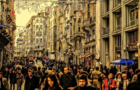 İstiklal Caddesi'ndeki binaların görünümü yenileniyor!