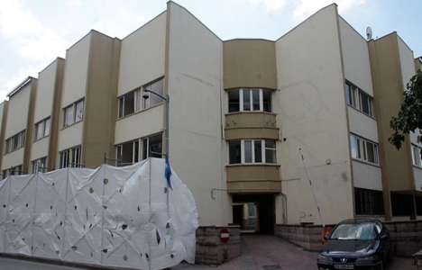 Kocaeli eski valilik binasının yıkımı yarın başlayacak!