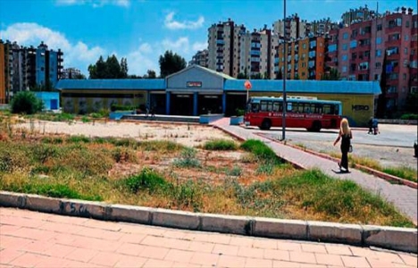 Adana'daki Kültürel tesis alanı projesine neden itiraz edildi?