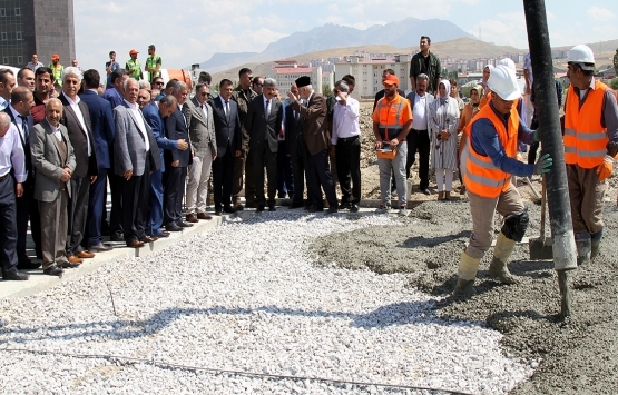 Van Şifahane Camisi nin temeli atıldı!