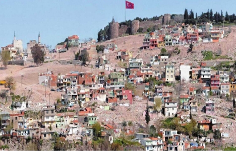  İzmir'deki konutların yüzde 65'i risk taşıyor!