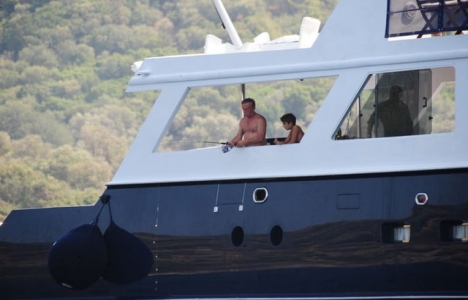 Ali Ağaoğlu Cennet Koyu'nda tatil yapıyor!