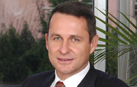 Metin Ayışık kimdir