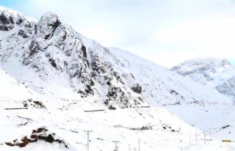 Ovit Tüneli yarım milyon dolarlık çığ panelleri ile korunuyor!