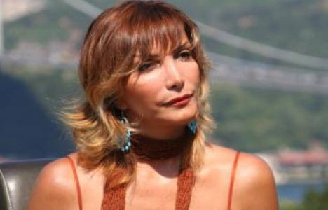 Yasemin Bozkurt Çeşme'de butik otel açtı!