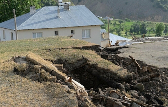 Bingöl de betondan yapılan evler yıkılmadı!