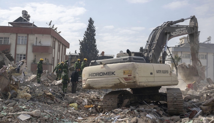 Tarihin en büyük afet konut projesi 1 yılda tamamlanacak! 10 ildeki 307 bin 763 bina incelendi!