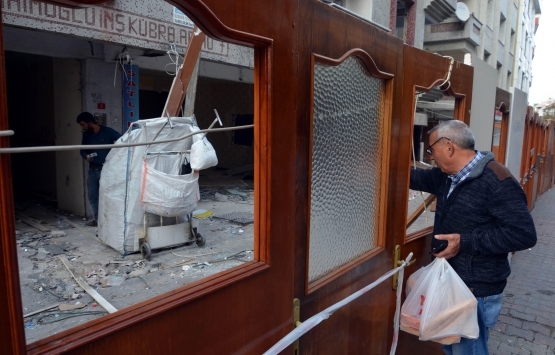 Avcılar da riskli binada kapılı önlem!