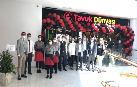 Tavuk Dünyası Ordu’daki 2. restoranını Novada AVM’de açtı!