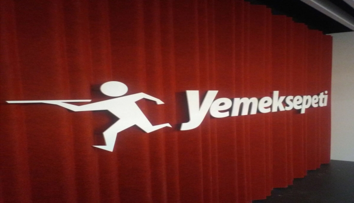 Yemeksepeti bir ilki daha başardı! Siparişleri artık Jet – Ski dağıtacak