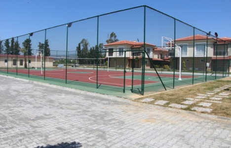 Kuşadası Belediyesi'nden 2 yeni park!