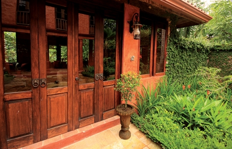 Mel Gibson un Kosta Rika daki yazlığı satılıyor!