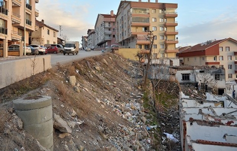 Ankara'da Porsuk uçurumu korkutuyor!