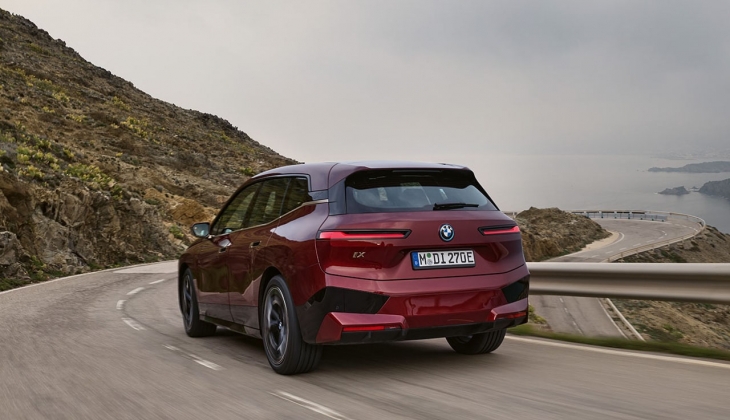 40 dakikada dolan BMW İX e büyük ilgi! Mayıs ayında zam yok.. 