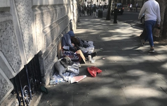 İngiltere de kiralar da evsizlik de artıyor!