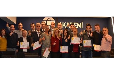 ERA'nın Emlak Reklam ve Araştırma Kursu'na yoğun ilgi!