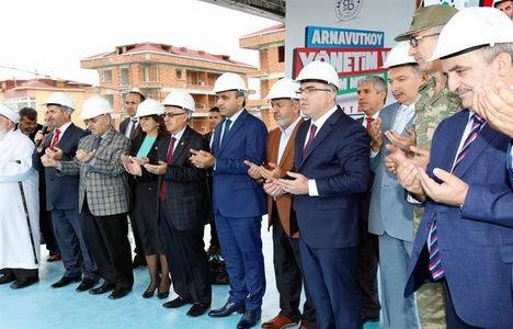 Arnavutköy Yönetim ve Yaşam Merkezi’nin temeli atıldı!