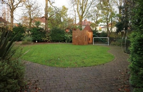 Cenk Tosun un Liverpool daki yeni evi!