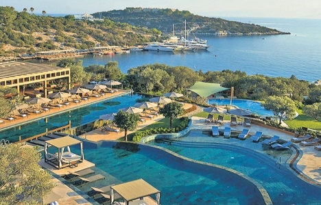 Suzan Sabancı-Haluk Dinçer çifti Cennet Koyu ndan villa aldı!