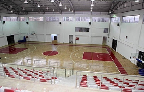 Bayraklı Spor Salonu'nun inşaatı tamamlanıyor!