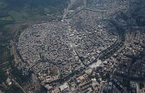 Sur yeniden inşa ediliyor!