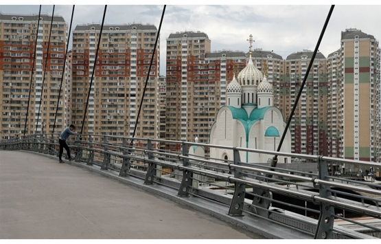 Moskova'daki inşaat şirketlerinin çalışmaya başlamasına Putin'den onay!