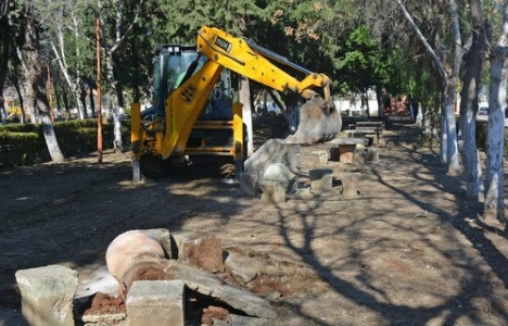 Kozan'da çeyrek asırlık park yenileniyor!