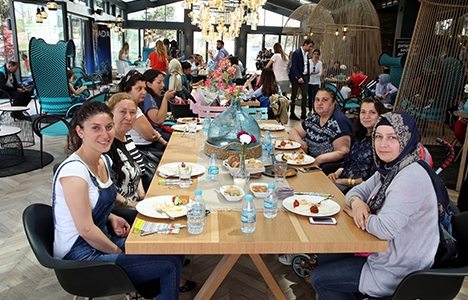 Strada Bahçeşehir'de komşuluk şimdiden başladı!