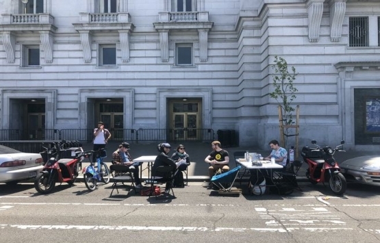 ABD de yüksek kiralar çalışanları bunalttı: Otoparklarda ofis akımı!