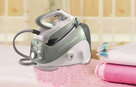 DeLonghi buhar kazanlı ütüler ütü yapmayı zor işler listesinden çıkartıyor!