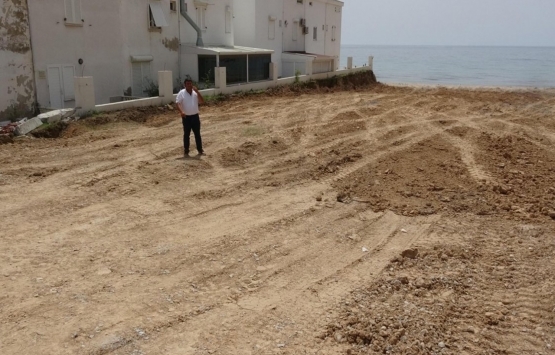 Didim'de mahkeme kararını beklemeden yıkılan bahçe duvarı isyan ettirdi!