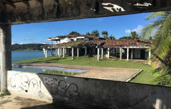 Pablo Escobar ın evi görenleri şaşırtıyor!