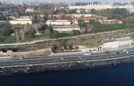 Topkapı Sarayı'na istinat duvarlı önlem!